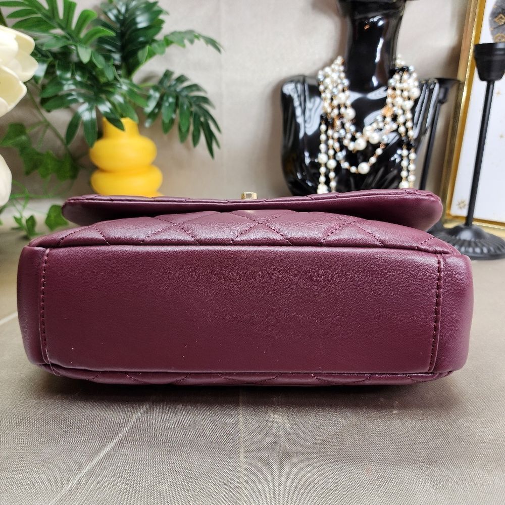 Badgley Mischka Medium Studded Quilted Shoulder Bag - Picture 10 of 13